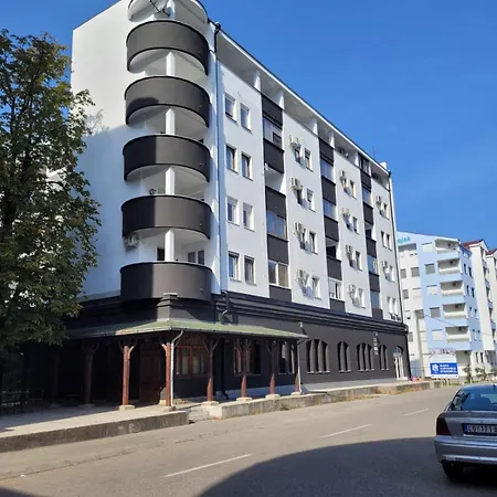 Božur Appartement *